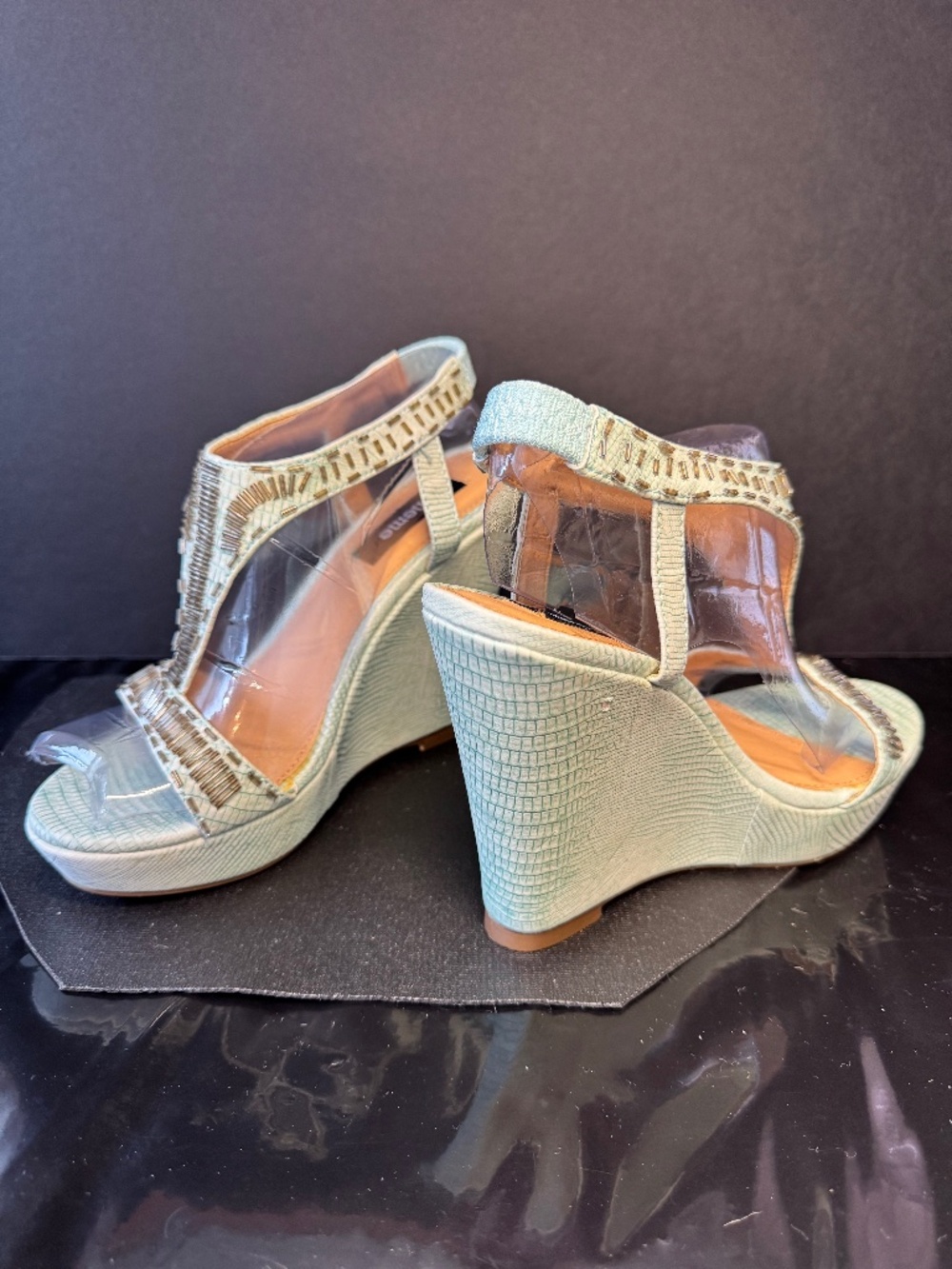 Theme Mint Green/Blue Snake Emb Beaded Wedge Sandals Size 6 T-Strap Heels
